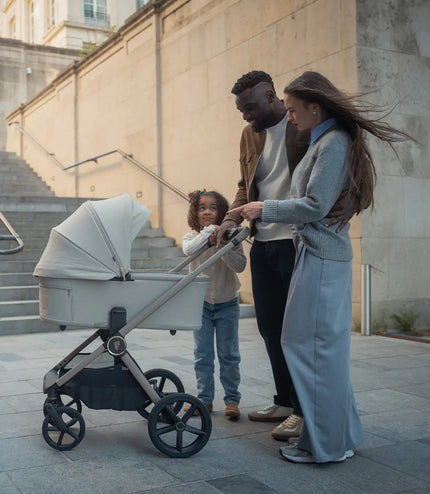 Venicci Upline 3 Ultimate Travel System Bundle - Pebble