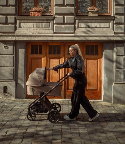 Venicci Upline 3 Ultimate Travel System Bundle - Sand