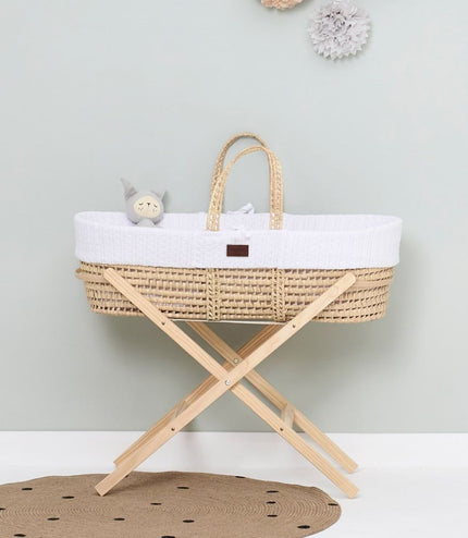 The Little Green Sheep Organic Knitted Moses Basket & Mattress - Happy Baby